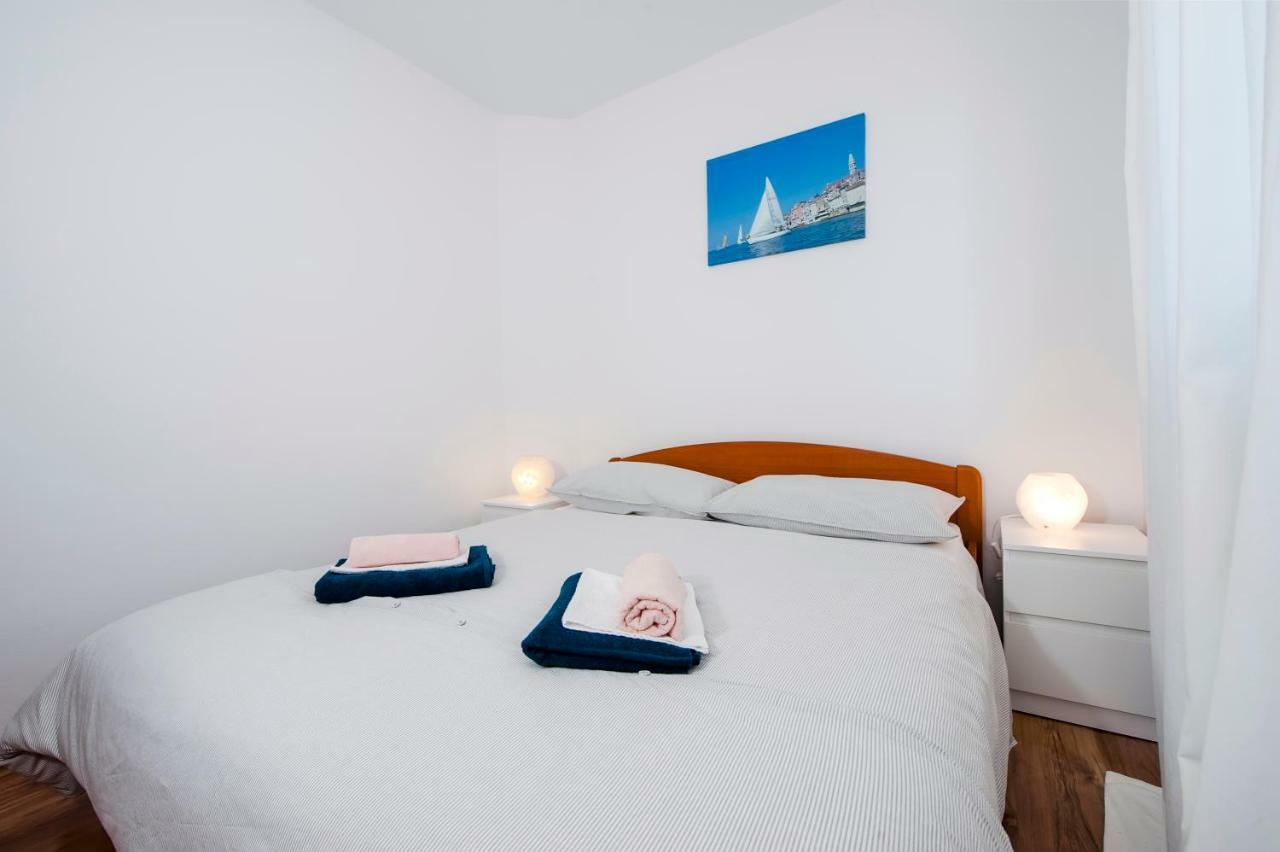 Apartment Thalassa Rovinj Exterior photo
