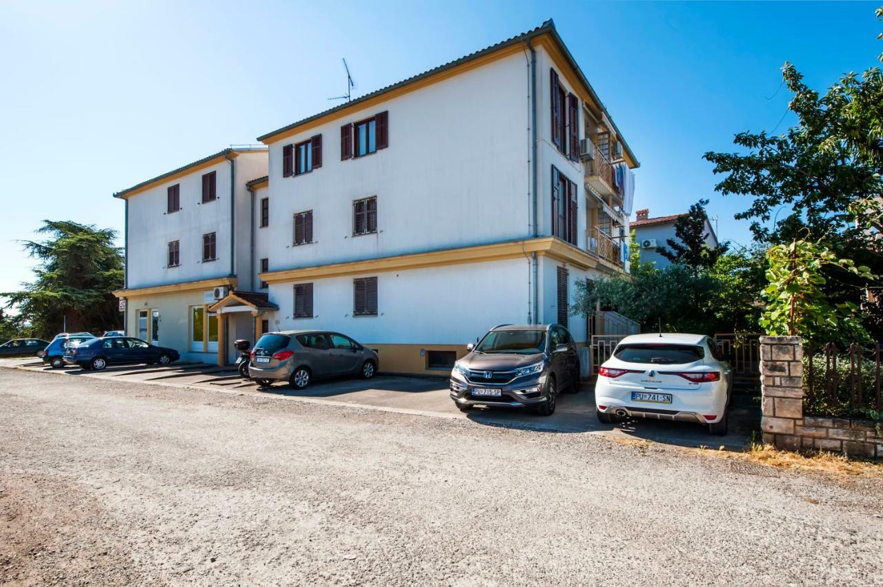 Apartment Thalassa Rovinj Exterior photo